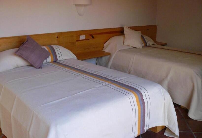 חדר סטנדרט שתי מיטות זוגיות, Axkan Arte