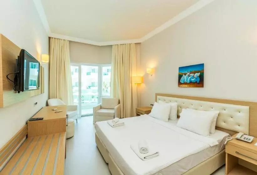 Triple Room Sea View, Dragut Point South Hotel - All Inclusive