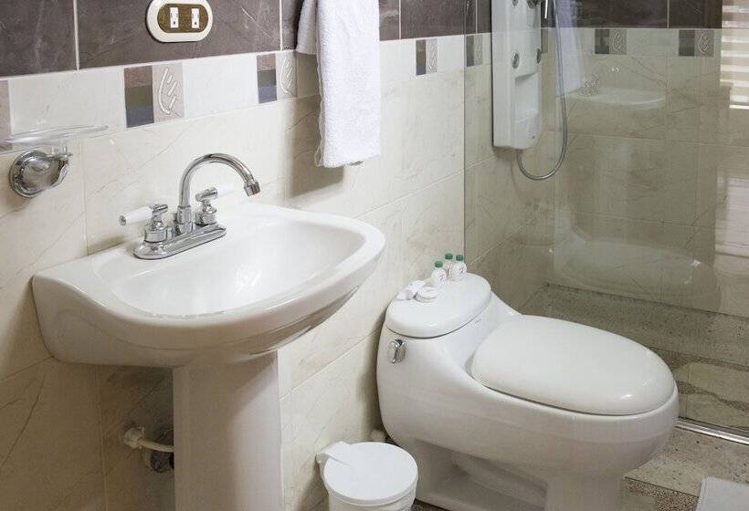 اتاق استاندارد, Airport Travel