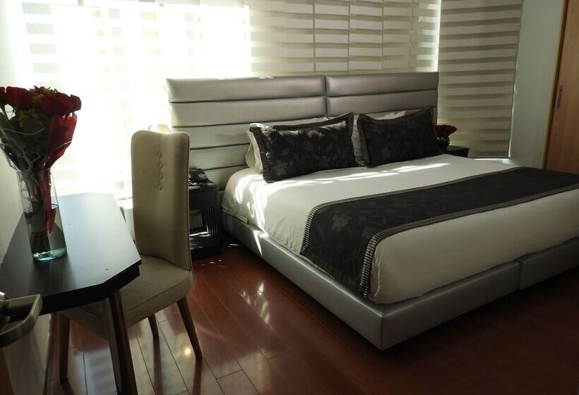 اتاق استاندارد یک نفره, Airport Travel