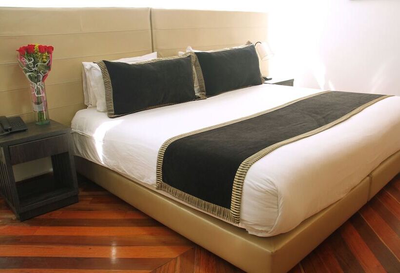 اتاق استاندارد یک نفره, Airport Travel