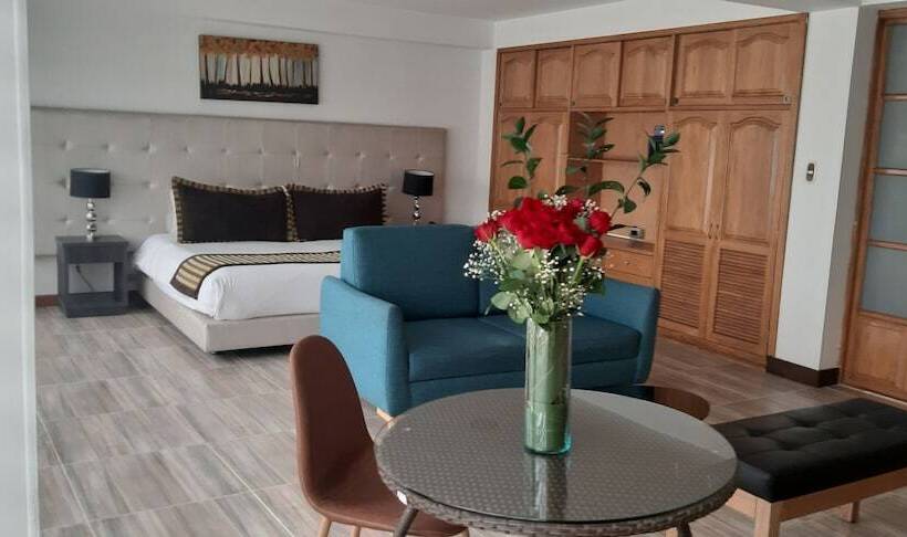 سوییت جونیور, Airport Travel