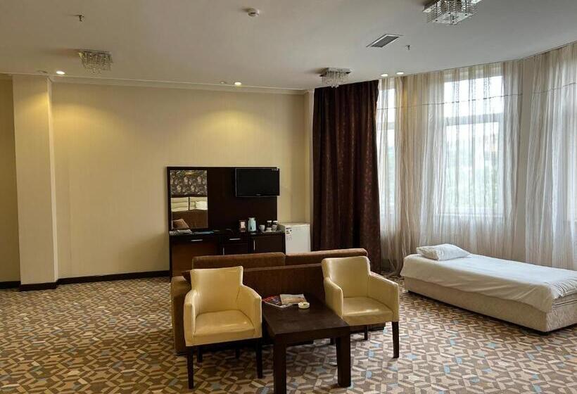 اتاق استاندارد چهار تخته, Aysberq Resort