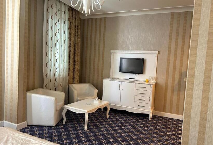 سوییت با چشمانداز دریا, Aysberq Resort