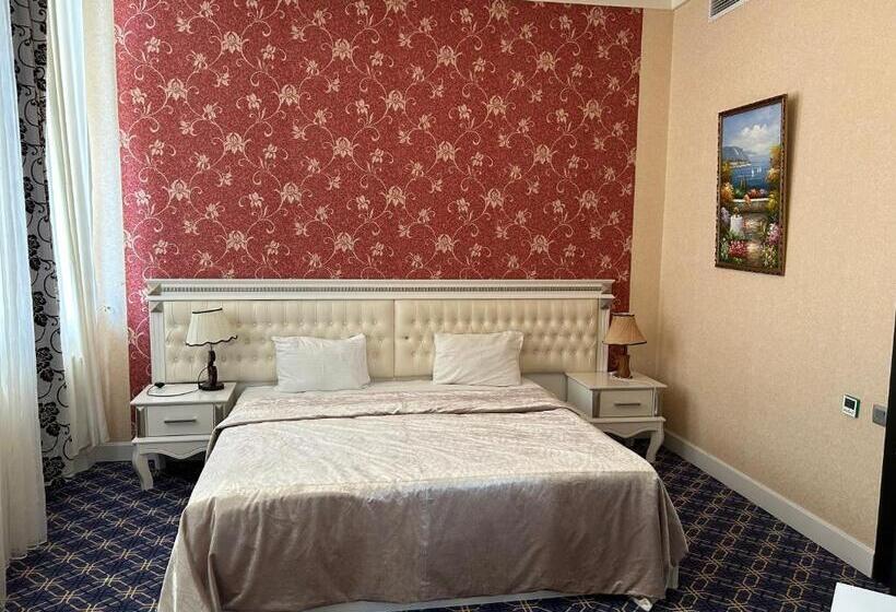 سوئیت با تخت بزرگ, Aysberq Resort