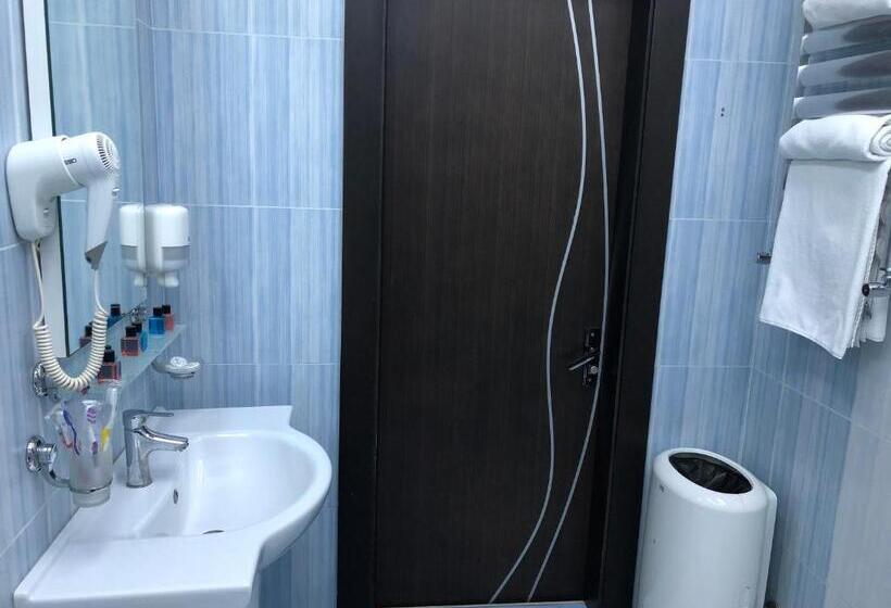 اتاق استاندارد سه نفره, Aysberq Resort