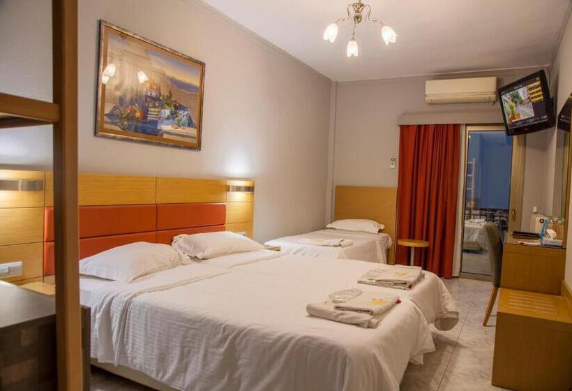 スタンダードトリプルルーム, Erika