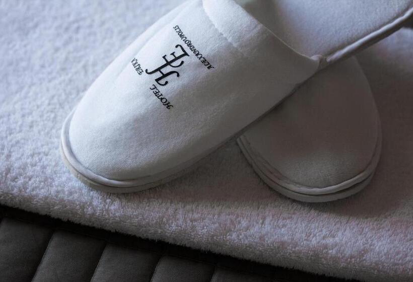 スタンダード4人部屋, Erika