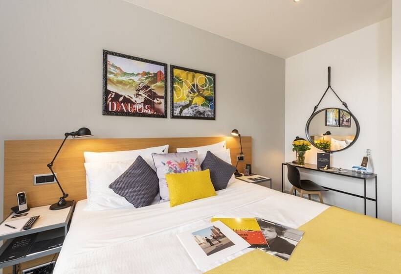 اتاق لوکس با تخت بزرگ, Hard Rock Hotel Davos