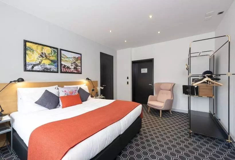 キングサイズベッドのスーペリアルーム, Hard Rock Hotel Davos
