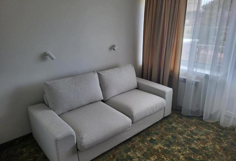 1 Bedroom Apartment Sea View, Health & Wellness Center Energetikas