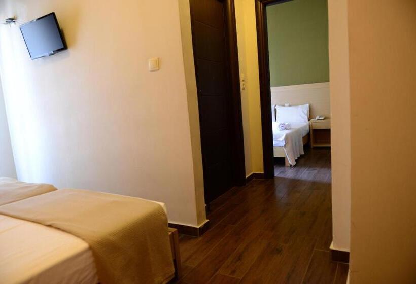 חדר סטנדרט לארבעה, Ionion