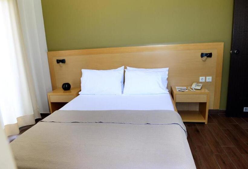 חדר סטנדרט לארבעה, Ionion