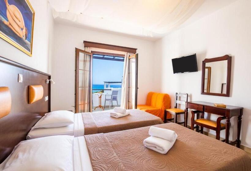 オーシャンビュースタンダードルーム, Irini