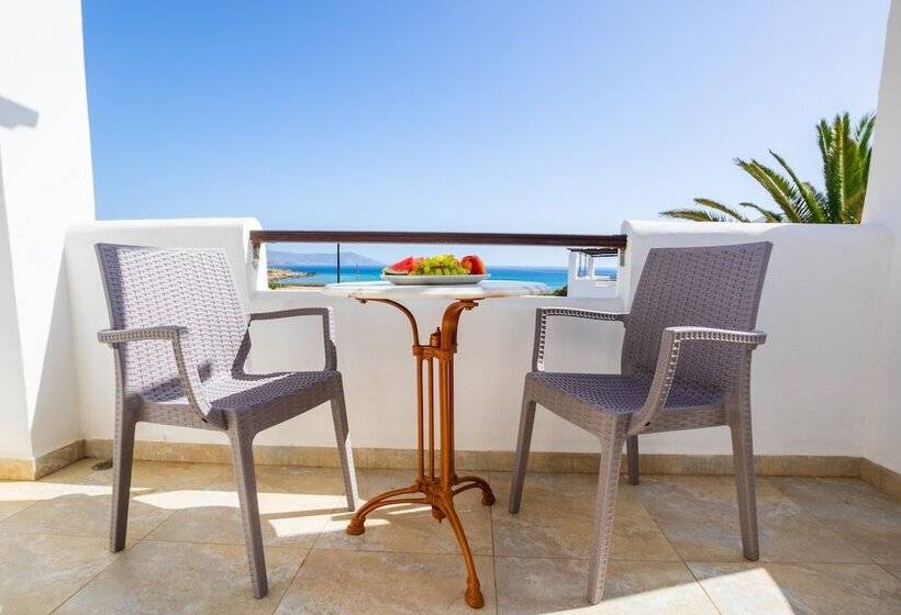 オーシャンビュースタンダードルーム, Irini