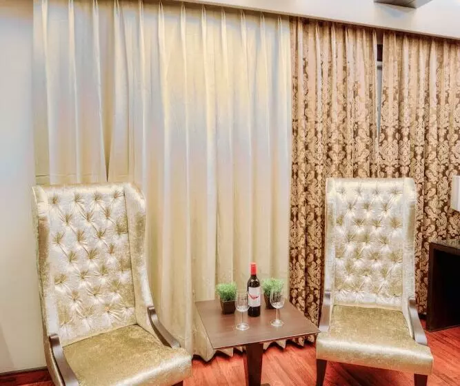 Executive-huone, Mercure Chandigarh Tribune Chowk