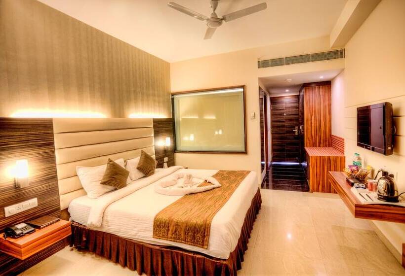 غرفة تنفيذية, Mercure Chandigarh Tribune Chowk