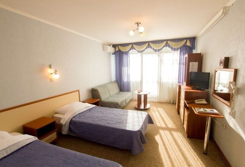 اتاق راحتی با چشم‌انداز دریا, Magadan Health Resort