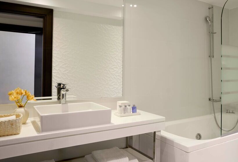 סוויטה משפחתית, Pomegranate Wellness Spa