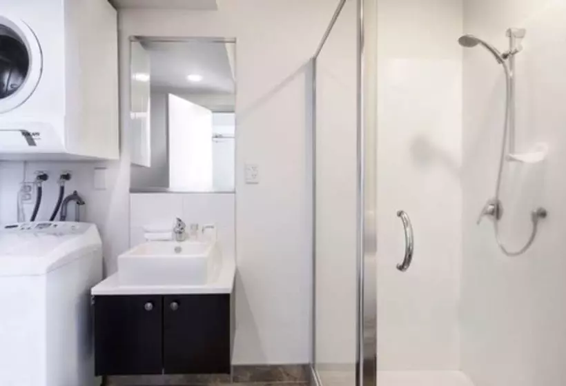 スタンダードスタジオ, Quest Hamilton Serviced Apartments