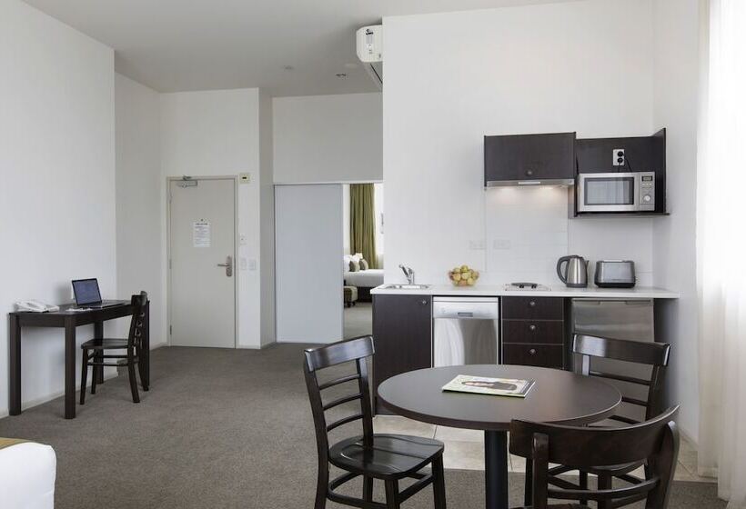 Студия Стандарт, Quest Hamilton Serviced Apartments