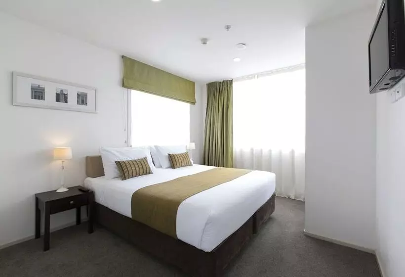 スタンダードスタジオ, Quest Hamilton Serviced Apartments