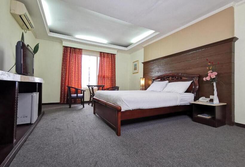 Camera Superiore, Cebu Hilltop