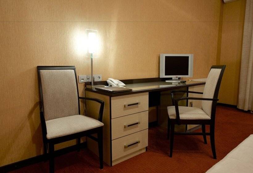 スタンダードルーム, Centre