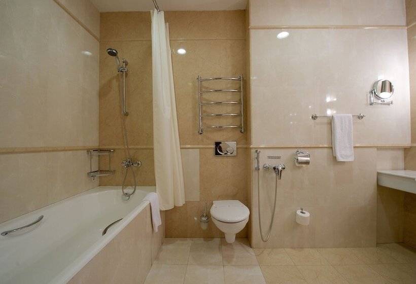 スイート, Centre