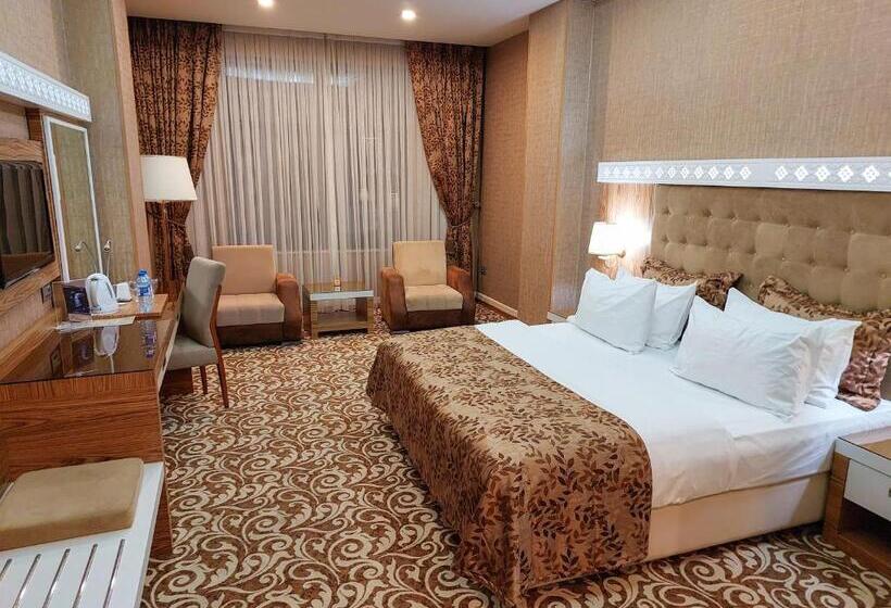 اتاق سوپریور, Graaf