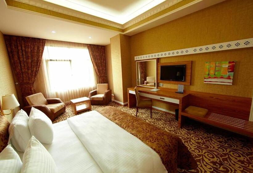 اتاق سوپریور, Graaf