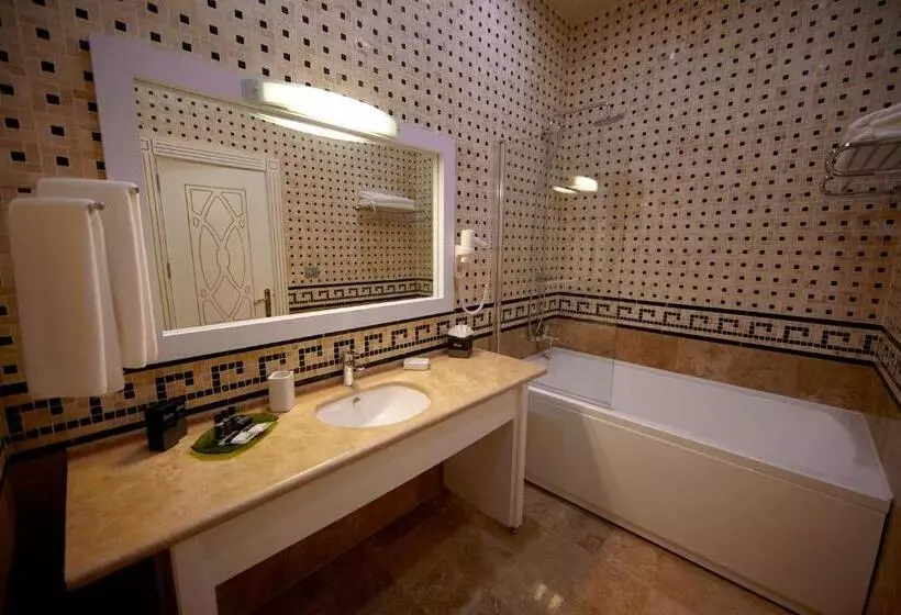 Junior Suite, Graaf