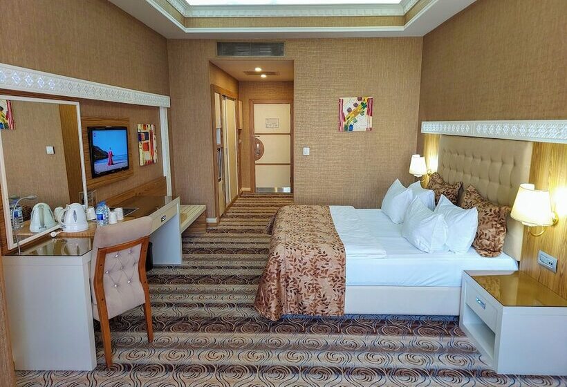 اتاق سوپریور, Graaf