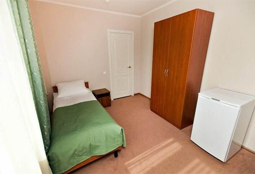 标准单人间, Gvardeyskaya