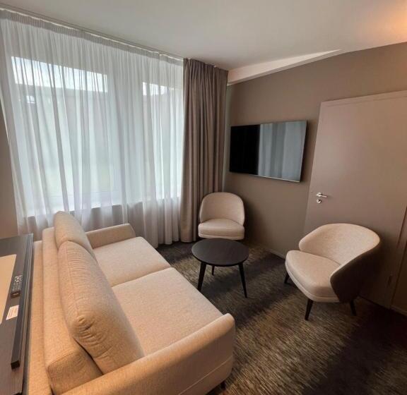 جناح, Mercure Fribourg Centre Remparts