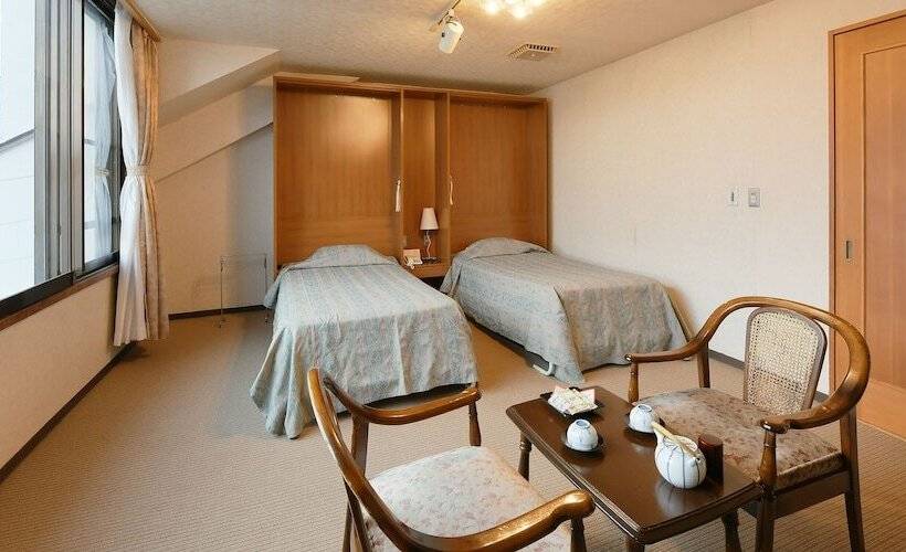 اتاق استاندارد با چشمانداز دریاچه, Koryu