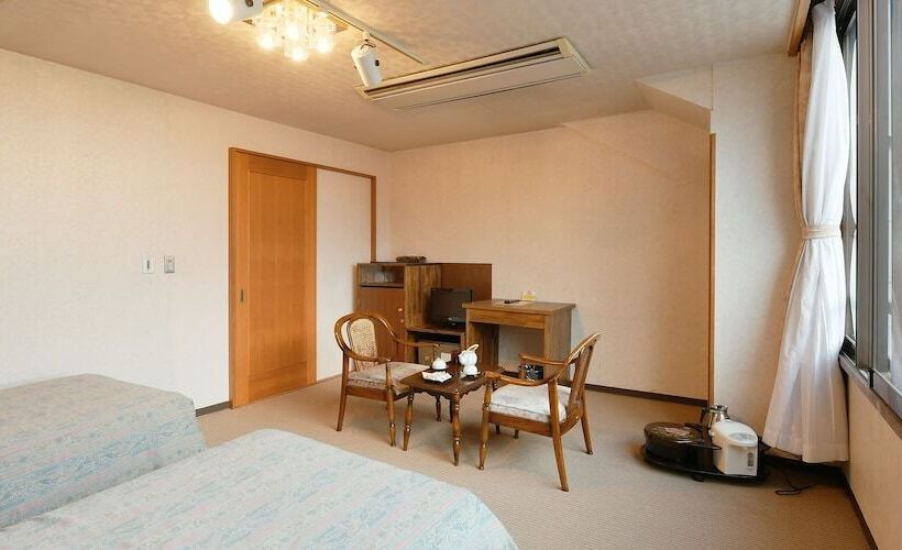 اتاق استاندارد با چشمانداز دریاچه, Koryu