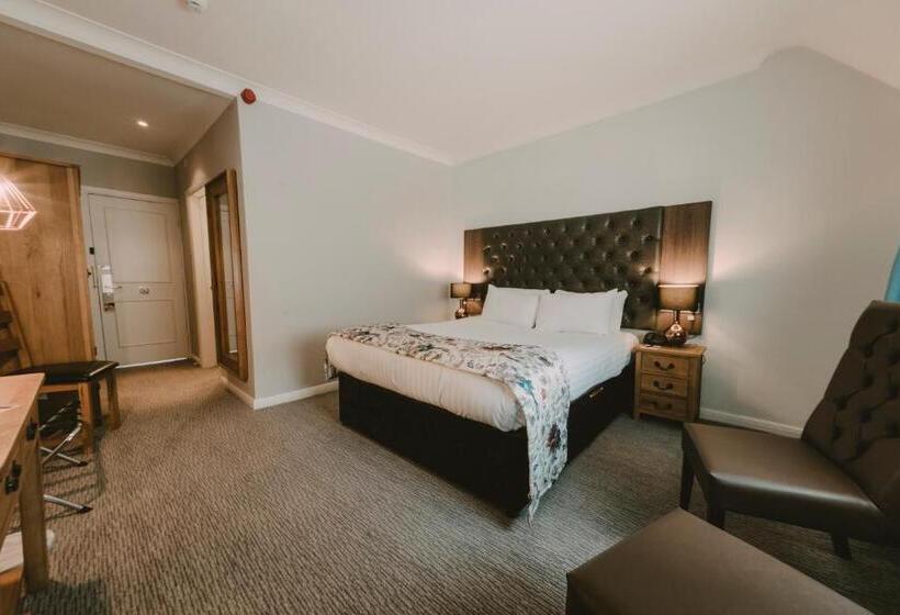 Pokój Superior, Cwrt Bleddyn Hotel & Spa