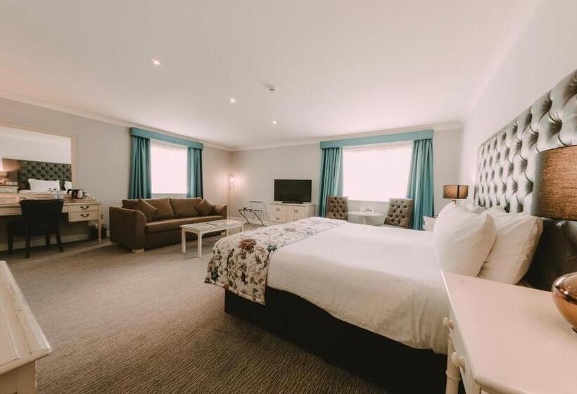 Pokój Superior, Cwrt Bleddyn Hotel & Spa