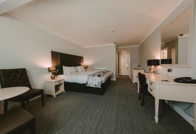 Pokój Superior, Cwrt Bleddyn Hotel & Spa