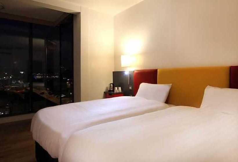 Номер Стандарт, Sleeperz Hotel Newcastle