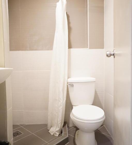 חדר סטנדרט, The Center Suites