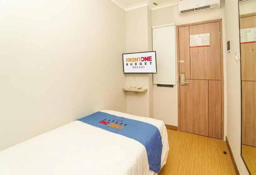 Superior Single Room, Front One Budget Bekasi