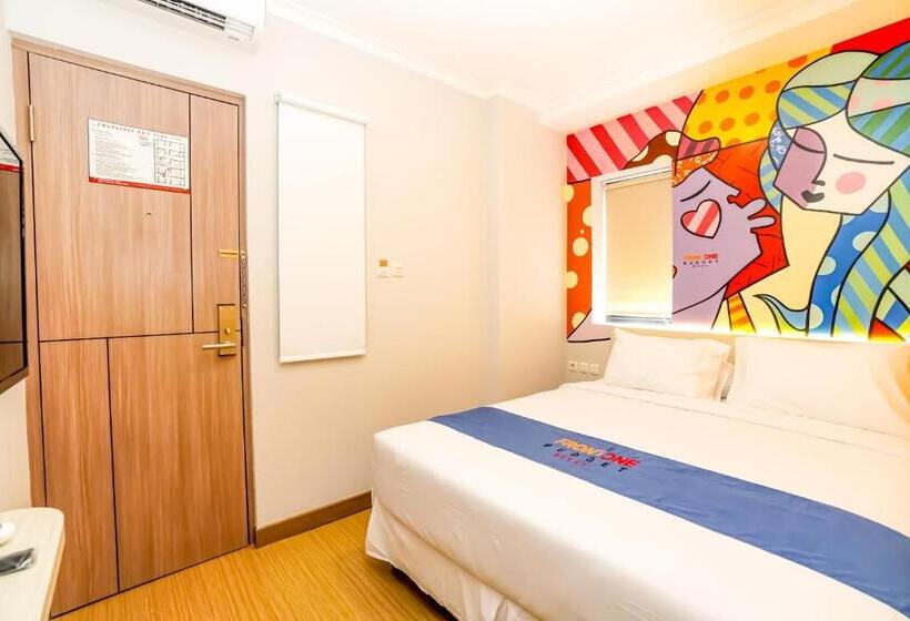 디럭스 룸, Front One Budget Bekasi