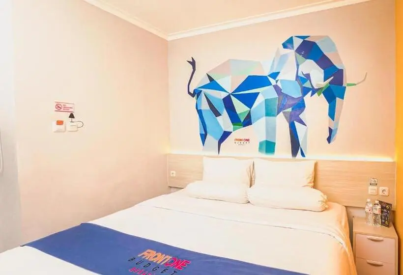 Standard Room, Front One Budget Bekasi