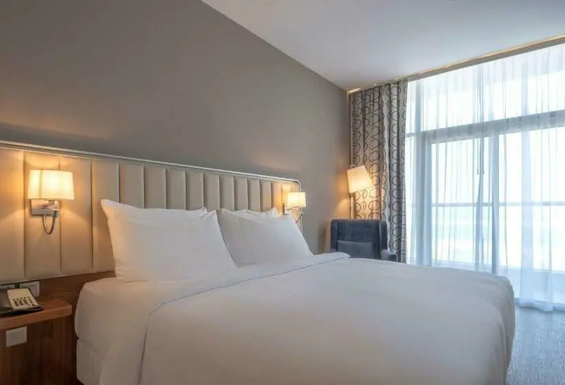 اتاق پرمیوم با چشمانداز دریا, Radisson Resort Ras Al Khaimah Marjan Island