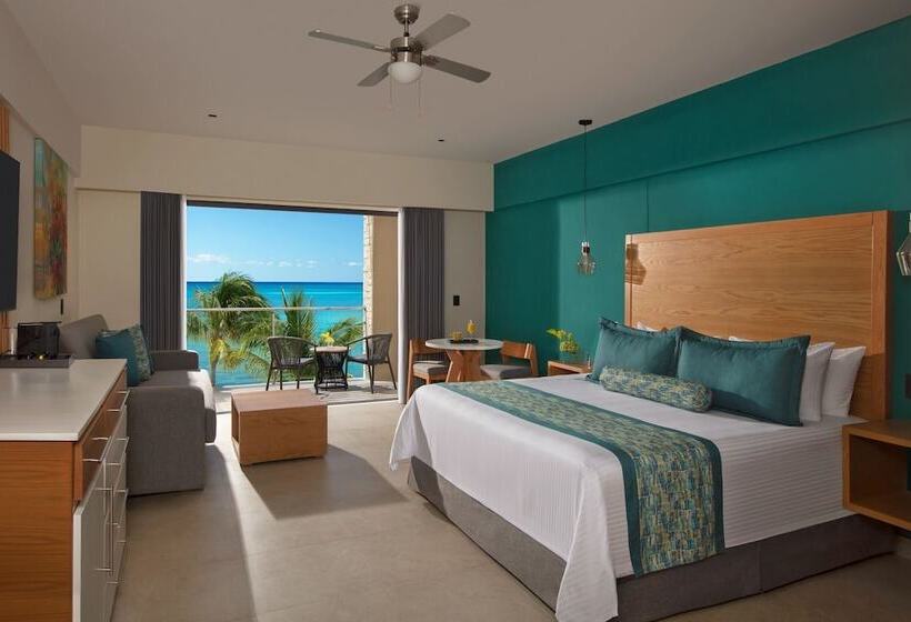 Apartament Junior Suite Club z widokiem na morze, Dreams Cozumel Cape Resort & Spa