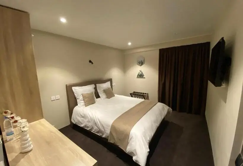 اتاق استاندارد, Fly Inn Madagascar Hotel   Navette Gratuite H24   à 300m De L Aéroport International Ivato Antananar