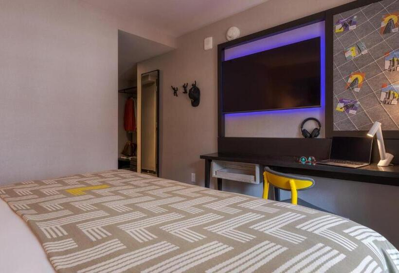 디럭스 룸 킹사이즈 침대, Pestana Cr7 Times Square