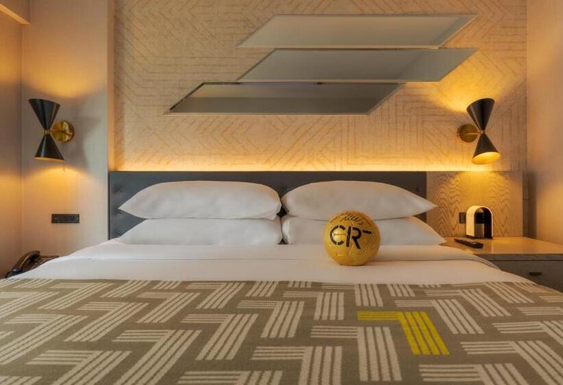 带大床的高级房间, Pestana Cr7 Times Square